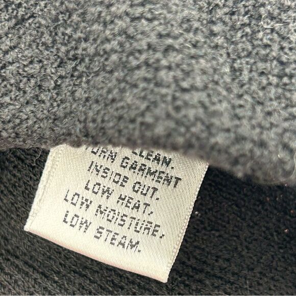 St. John black knit skirt with fabric detail size 8 - Picture 7 of 7